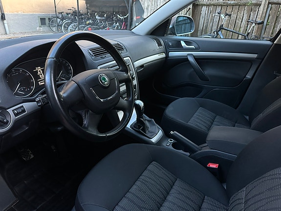 Skoda Octavia 6 of 8