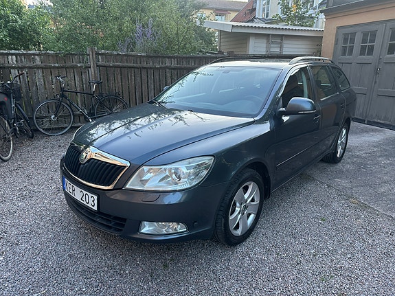 Skoda Octavia 4 of 8