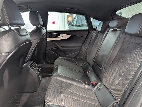 Audi A5 12 of 17