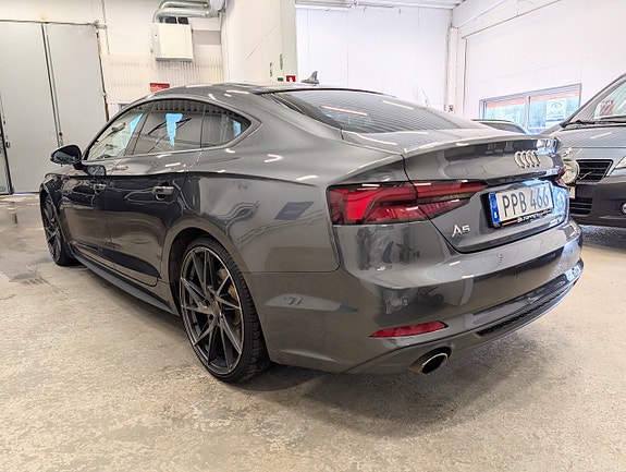 Audi A5 3 of 17