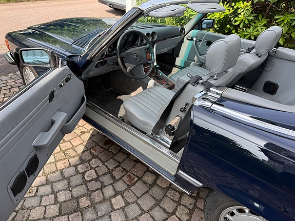 Mercedes-Benz 300 SL 7 of 8
