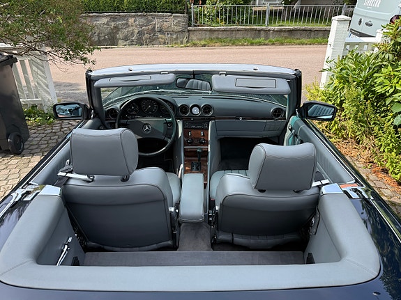 Mercedes-Benz 300 SL 6 of 8