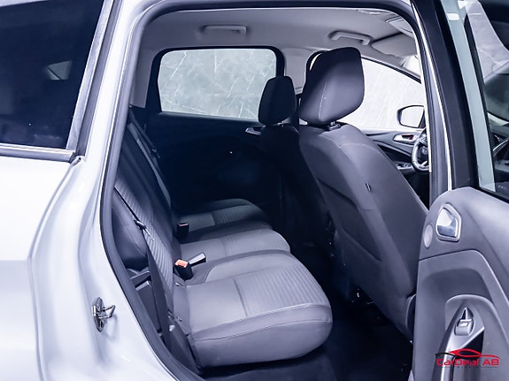 Ford C-Max 16 of 27