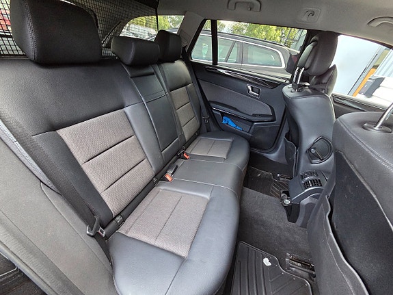 Mercedes-Benz E250 13 of 15