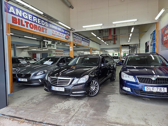 Mercedes-Benz E250 2 of 15