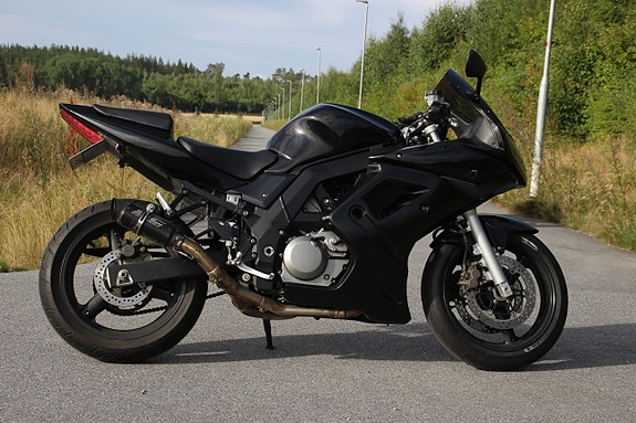 Suzuki SV650S 8 of 11