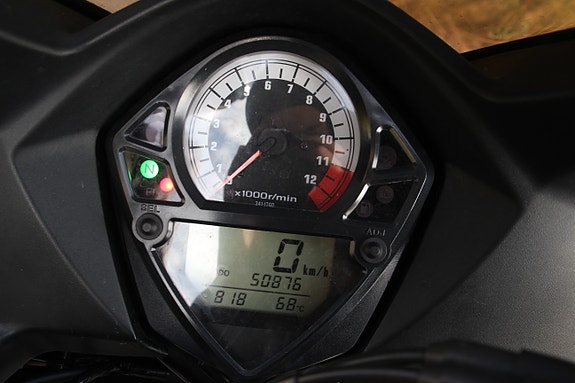 Suzuki SV650S 9 of 11