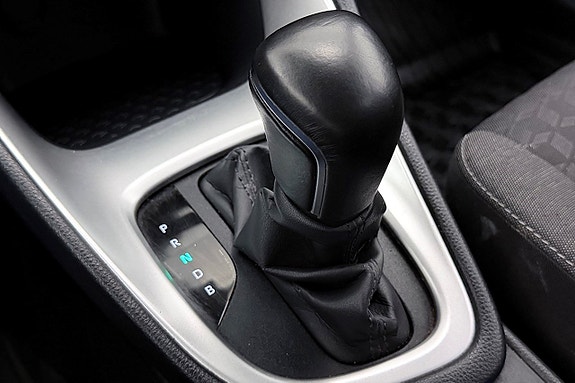 Toyota Yaris 24 of 29