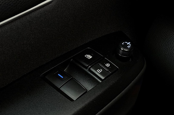 Toyota Yaris 28 of 29