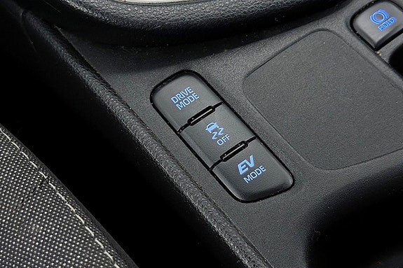 Toyota Yaris 25 of 29