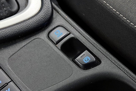 Toyota Yaris 26 of 29