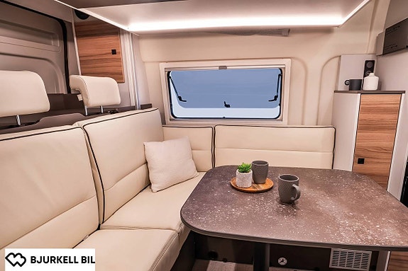 Bürstner B66 C644 Aut, U-Soffa bak, Taksäng, laddboost 300w, Dieselvärme 4 of 14