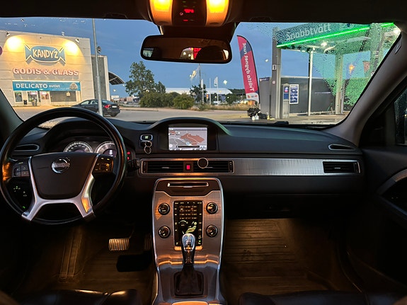 Volvo XC70 5 of 14