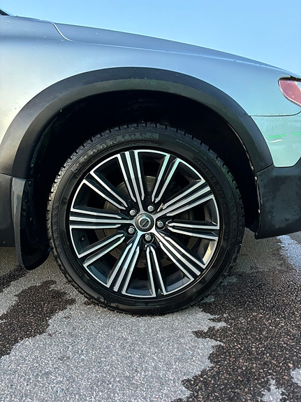 Volvo XC70 11 of 14