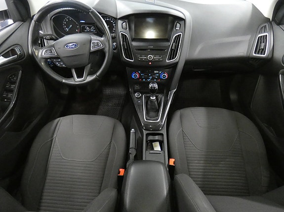 Ford Focus 13 of 17