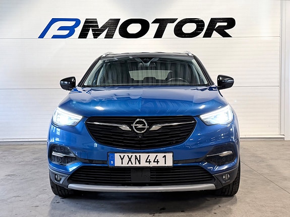 Opel Grandland X 2 of 15