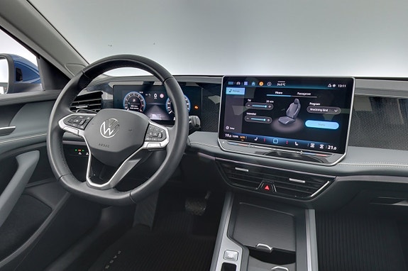 Volkswagen Passat 15 of 21