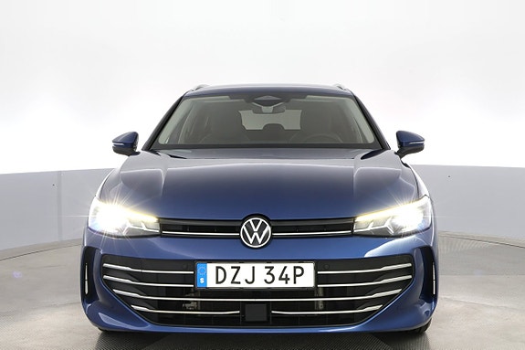 Volkswagen Passat 9 of 21