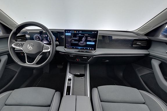 Volkswagen Passat 14 of 21