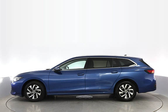 Volkswagen Passat 3 of 21