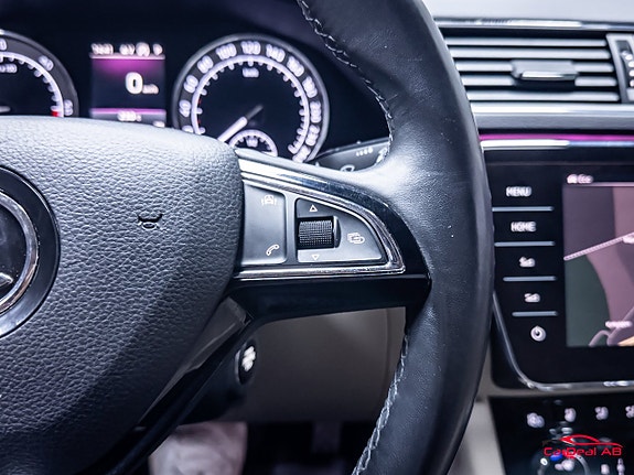 Skoda Superb 22 of 30