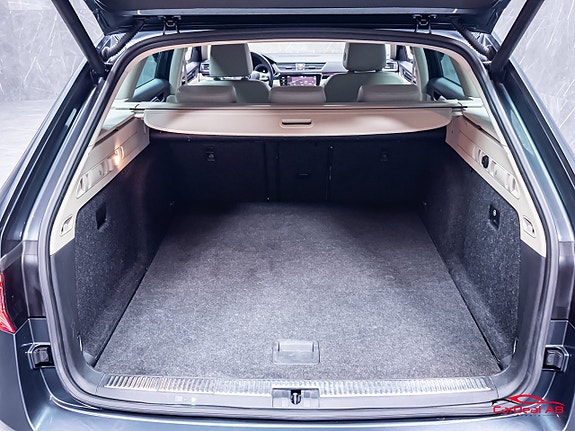 Skoda Superb 17 of 30