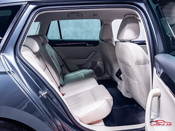 Skoda Superb 16 of 30