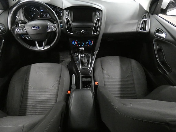 Ford Focus 12 of 16