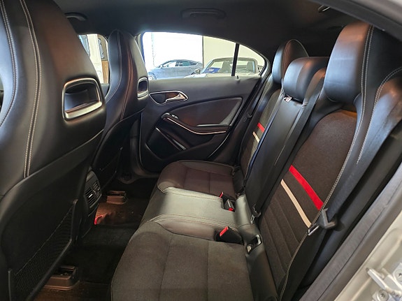 Mercedes-Benz A180 13 of 21