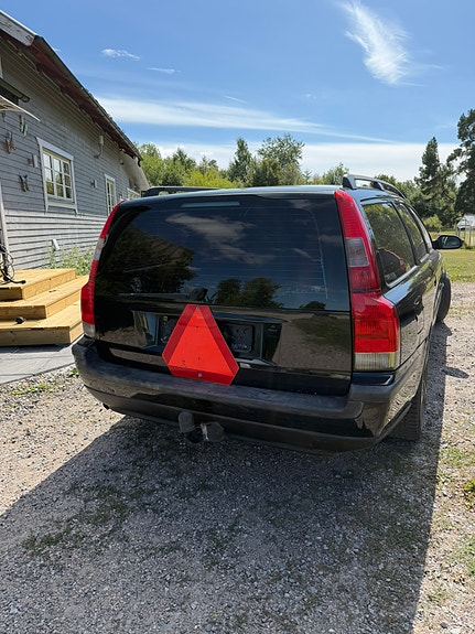 Volvo V70 4 of 8