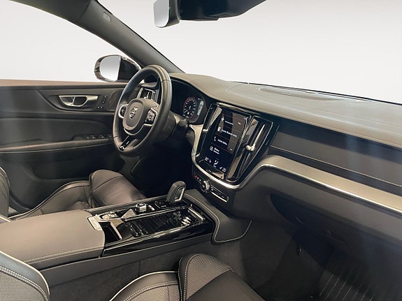 Volvo S60 14 of 24