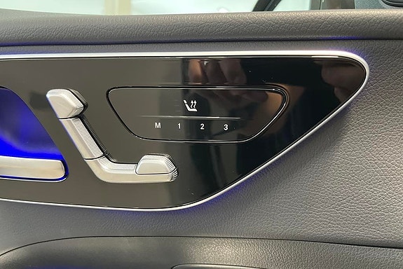 Mercedes-Benz C300 e 13 of 14