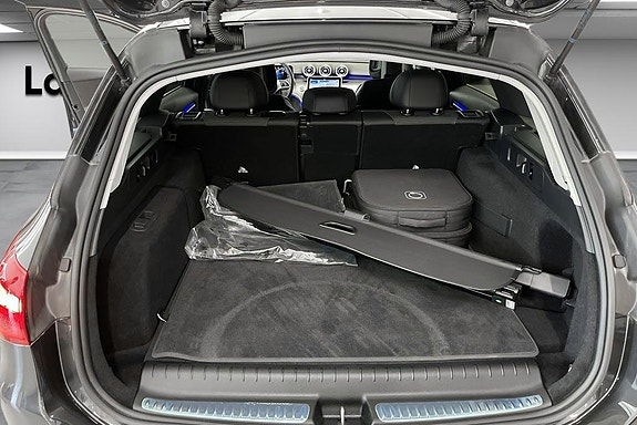 Mercedes-Benz C300 e 14 of 14