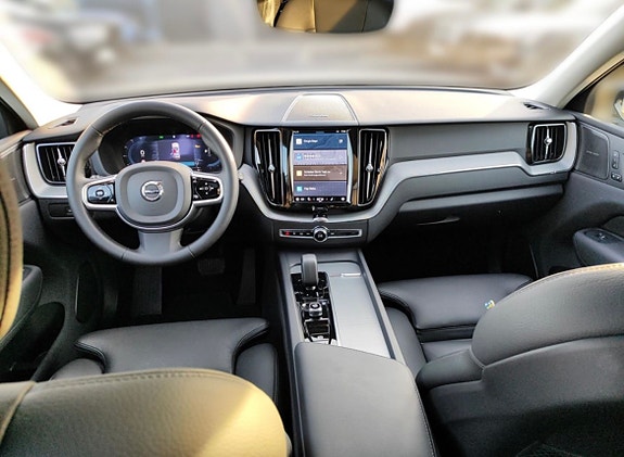 Volvo XC60 14 of 14