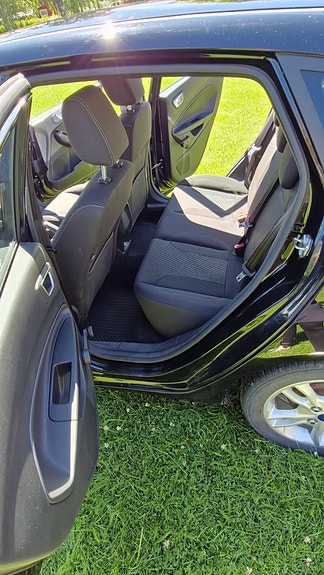 Ford Fiesta 14 of 17