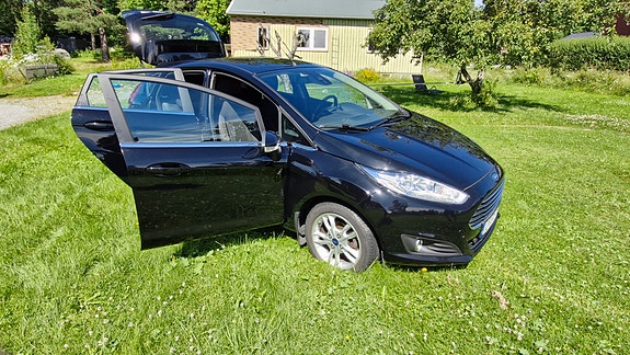 Ford Fiesta 7 of 17