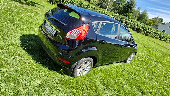 Ford Fiesta 3 of 17