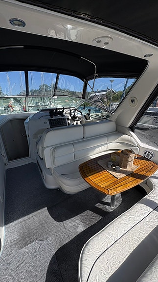 Sea Ray 290 - 97 KAD 42 Diesel 4 of 11