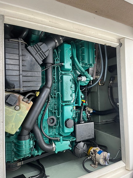 Sea Ray 290 - 97 KAD 42 Diesel 11 of 11