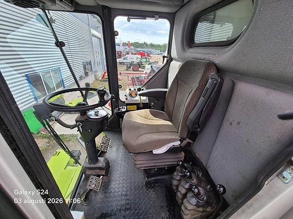 CLAAS Dominator 130 6 of 23