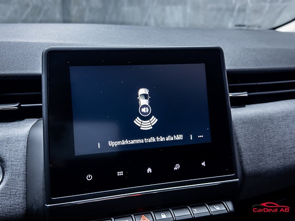 Renault Clio 24 of 29