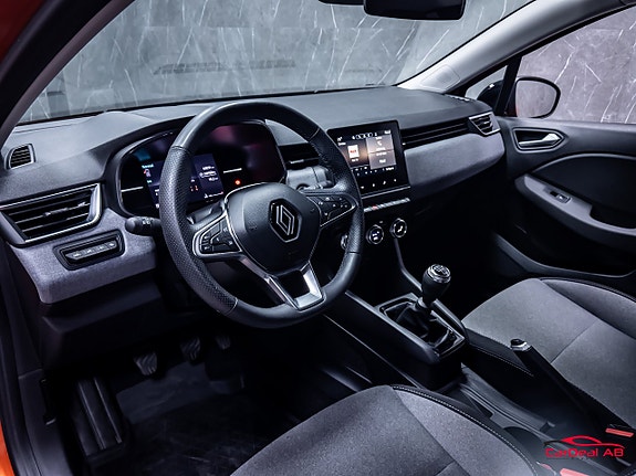 Renault Clio 11 of 29