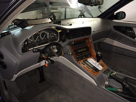 BMW 850i 2 of 3