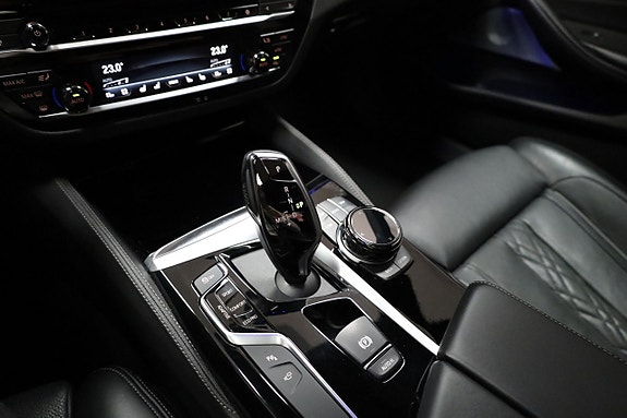 BMW M550i 21 of 26
