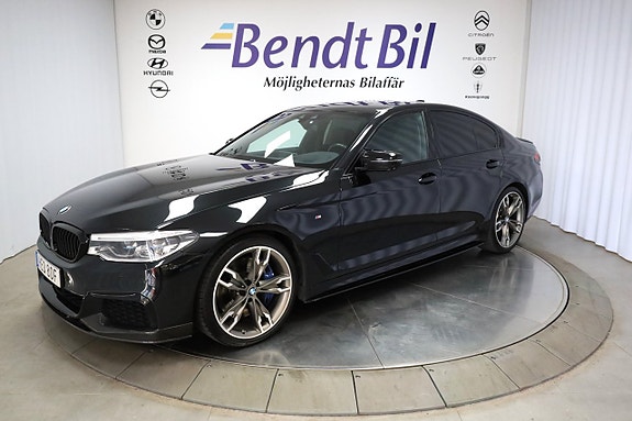 BMW M550i 5 of 26