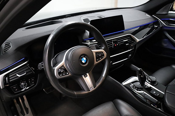 BMW M550i 6 of 26