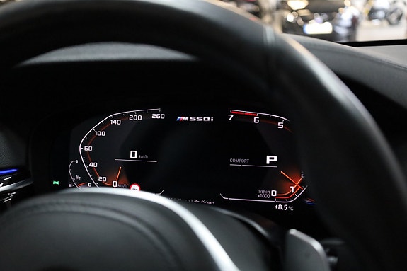 BMW M550i 24 of 26