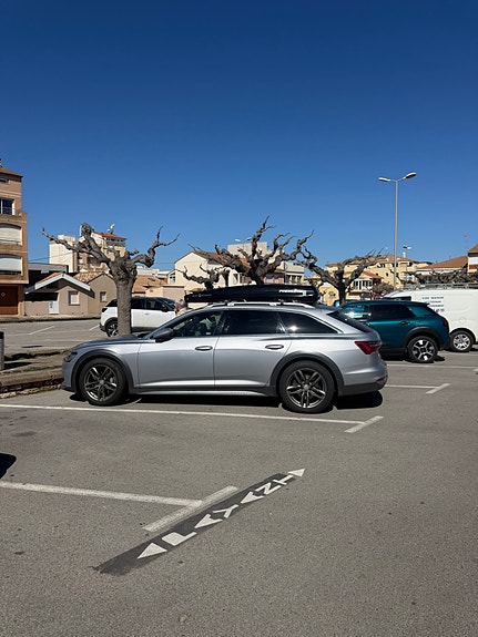 Audi A6 allroad 2 of 5