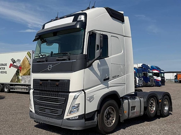 Volvo FH 500 Serie 8723 2 of 14