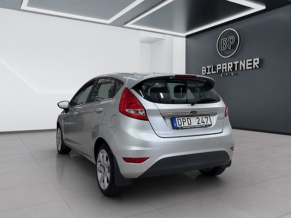 Ford Fiesta 7 of 14